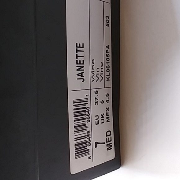 Kenneth Cole Janette shoe - Picture 2 of 7